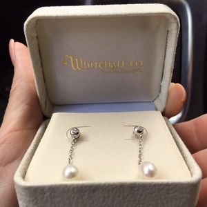 Whitehall pearl necklace and earrings set.